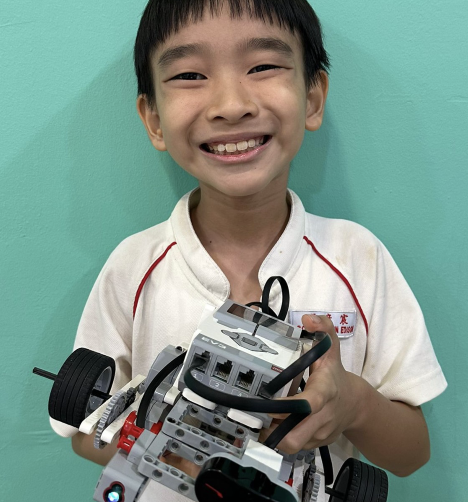 Project 4: Touch and Ultrasonic Activated Car