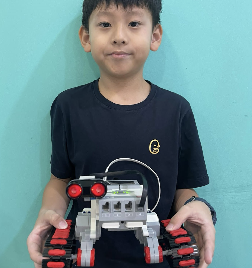 Project 2: Ultrasonic Activated Tractor