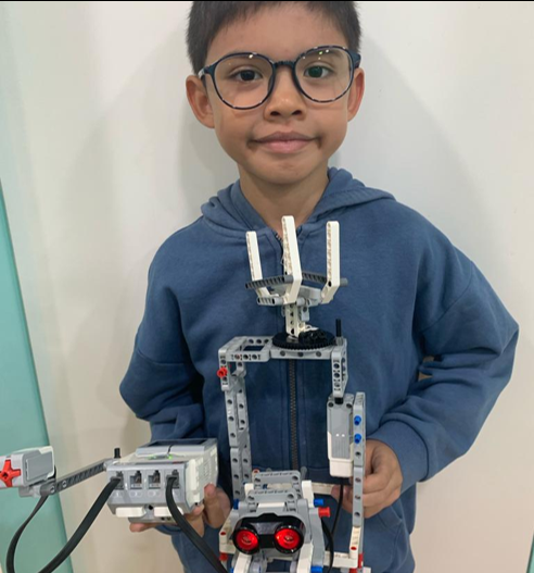 Project 5: 2 Colour Sensors Controlled Tea Cup Ride