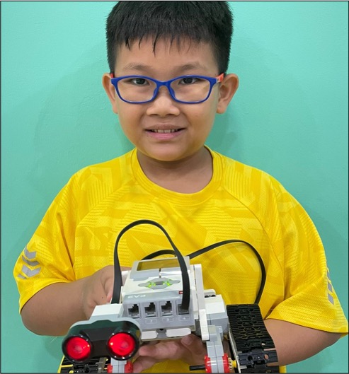Project 2: Tractor with Ultrasonic Sensor