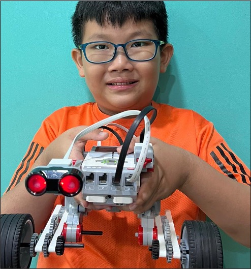 Project 4: Smart Driving Vehicle with Touch and Ultrasonic Sensors