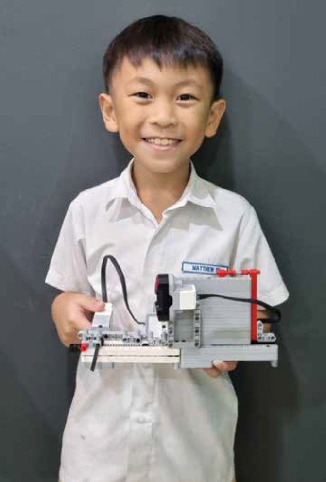 Project 2: Ultrasonic Activated Tractor