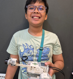 Project 2: Ultrasonic activated tractor